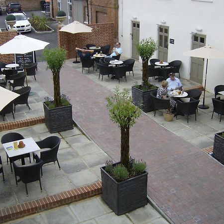 The Star And Garter Hotel 安德沃 外观 照片