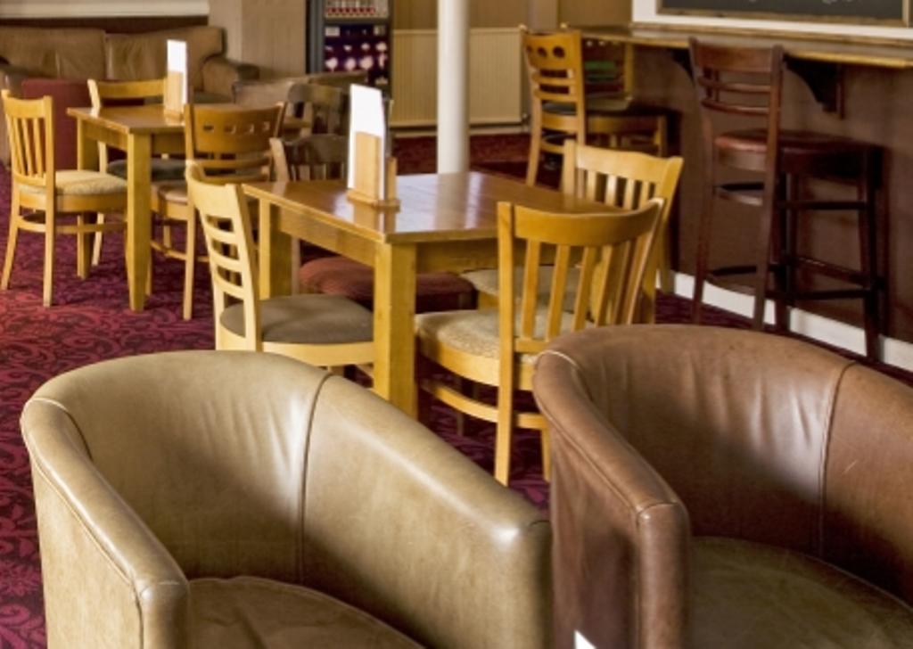 The Star And Garter Hotel 安德沃 外观 照片